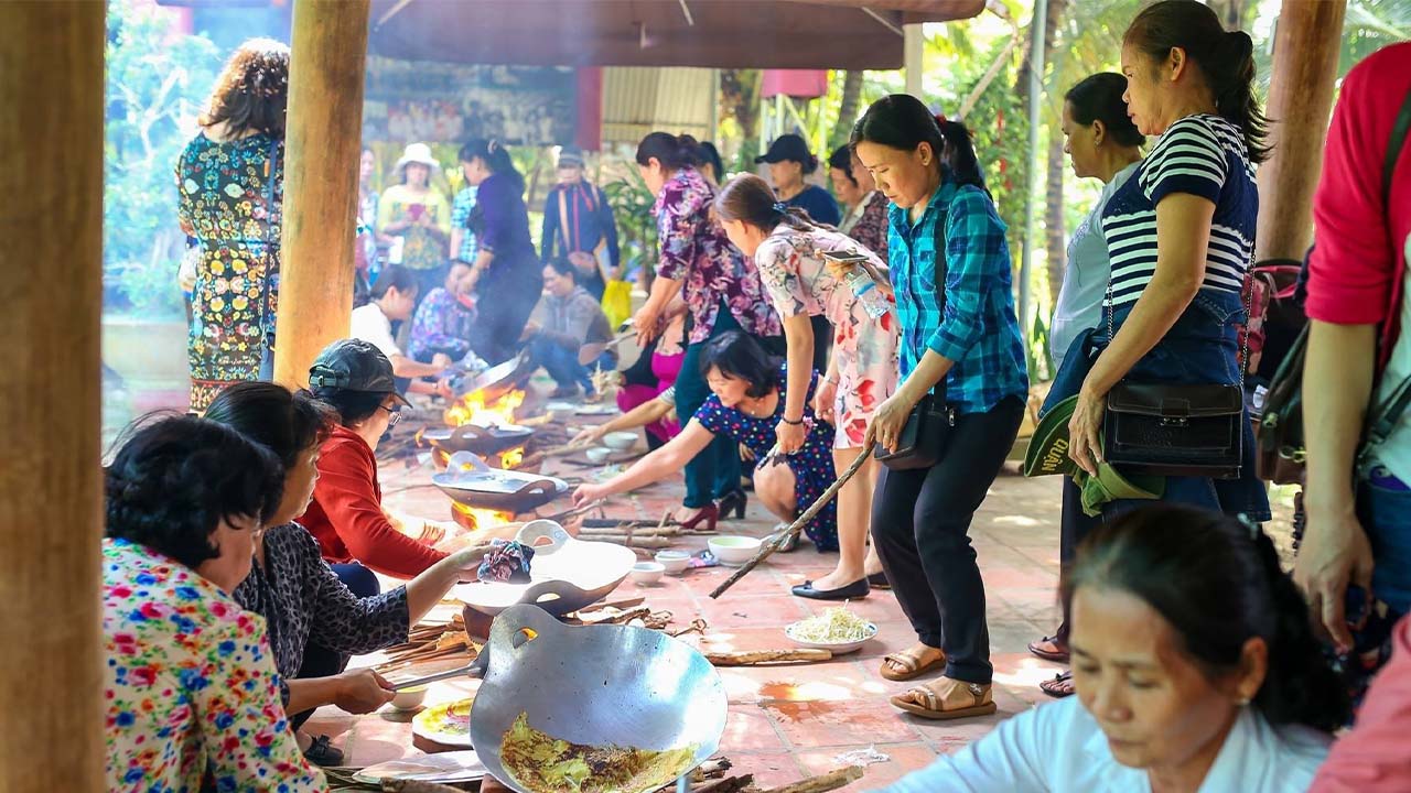 ăn gì ở khu du lịch lan vương