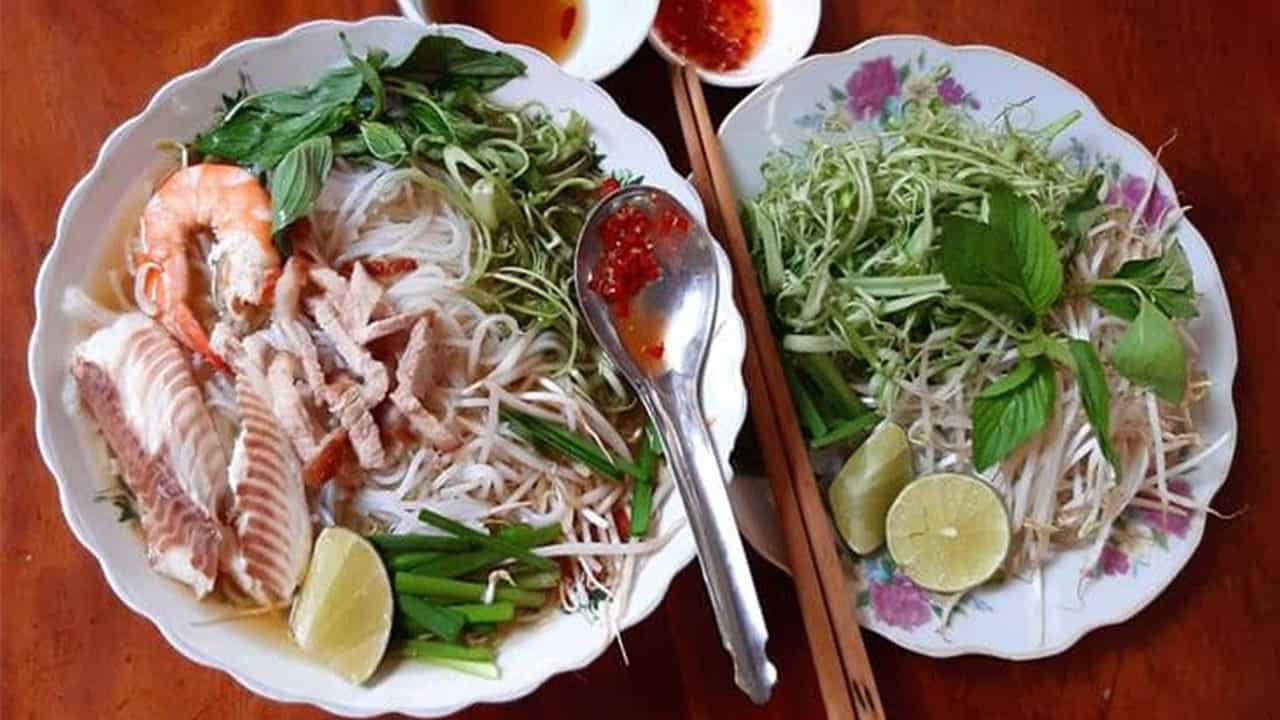 Bún nước lèo Cà Mau