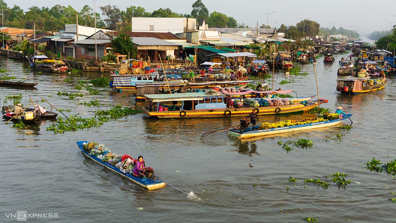 Chợ nổi Ngã Năm Sóc Trăng