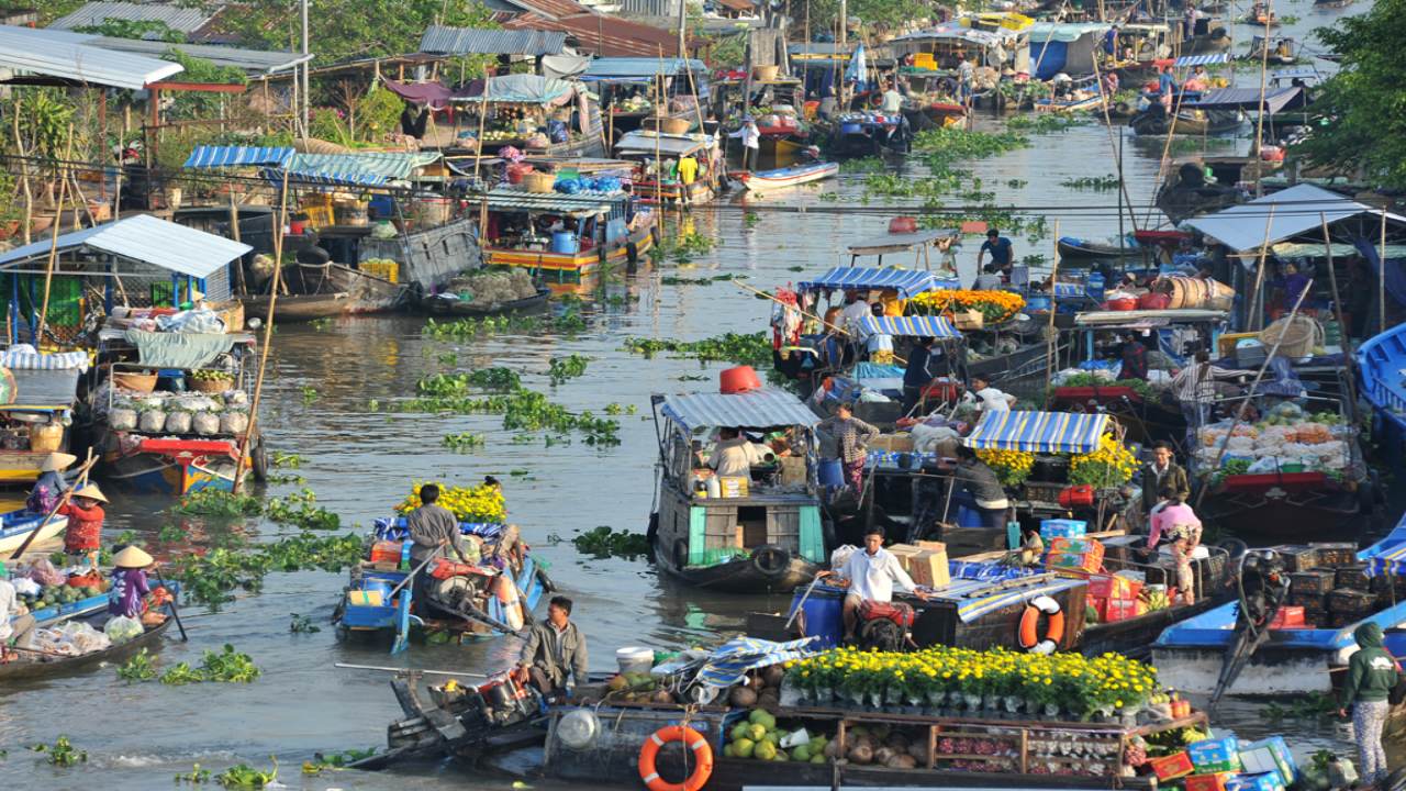 Chợ nổi Ngã Năm Sóc Trăng