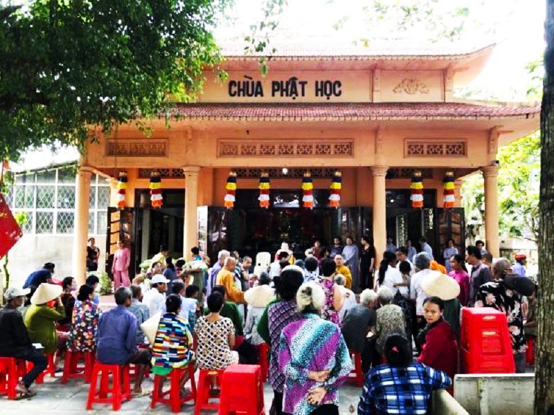 Cổng chùa Phật Học 2 Sóc Trăng