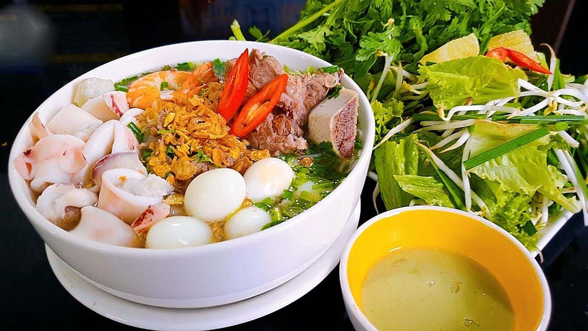 Đặc sản Mũi Cà Mau Hủ tiếu mực