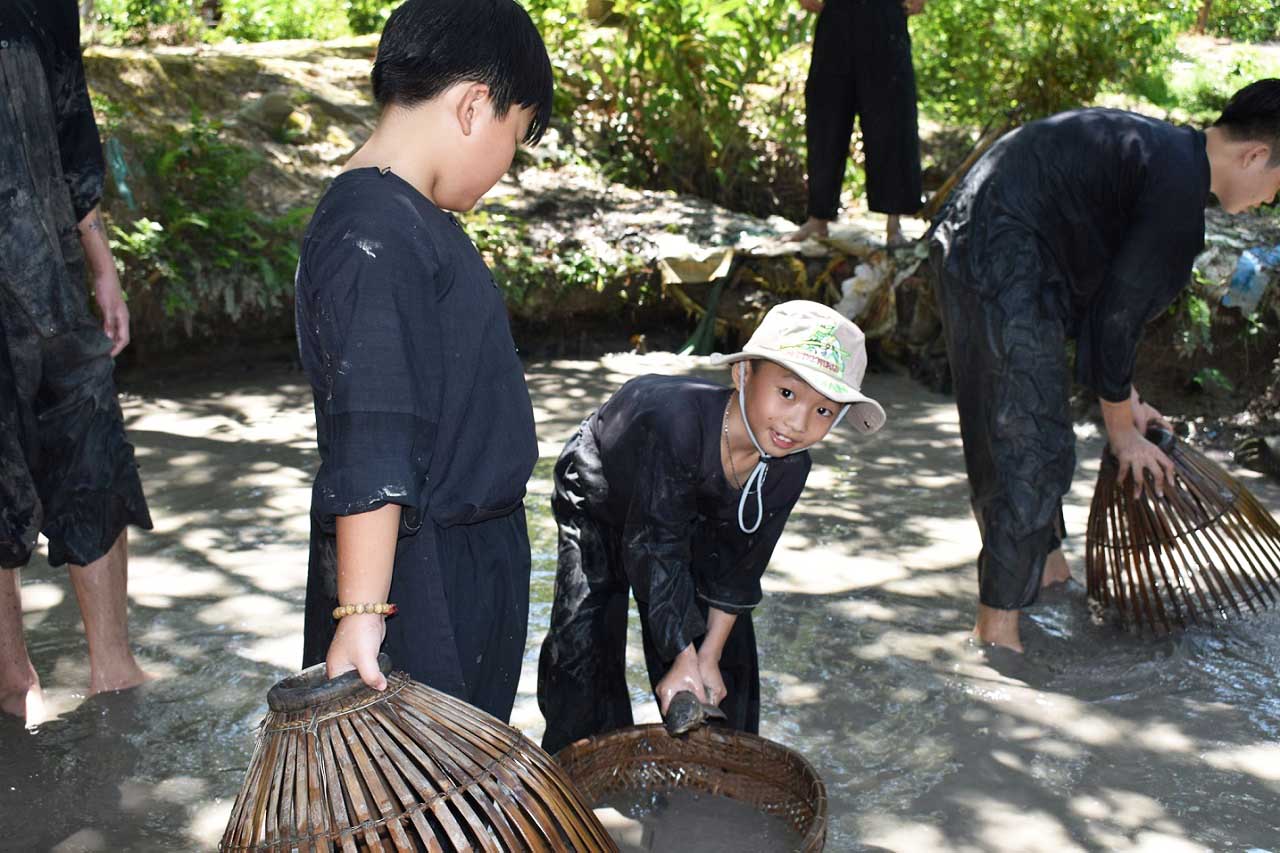 Giá vé trò chơi khu du lịch Vinh Sang