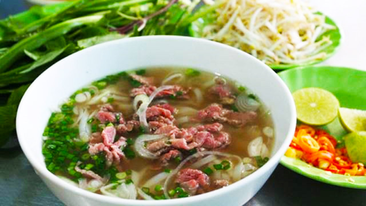 Hình ảnh tô phở bò