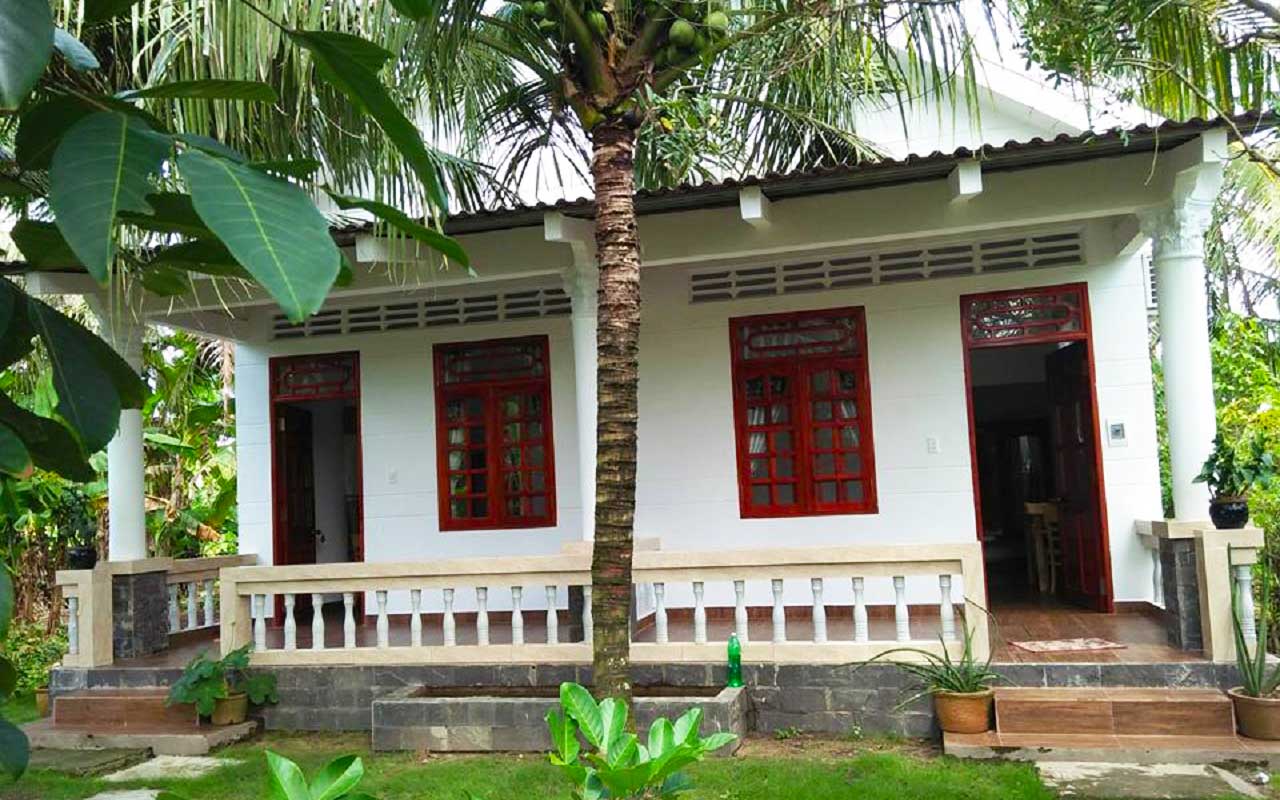 Quốc Phương Riverside Homestay