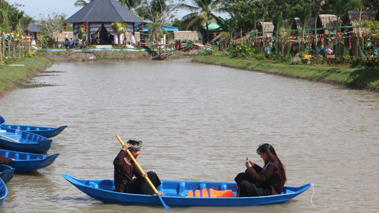 Khu du lịch Phú Hữu