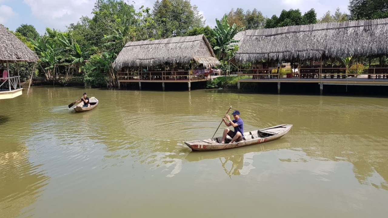 Lung Cột Cầu Phong Điền Cần Thơ